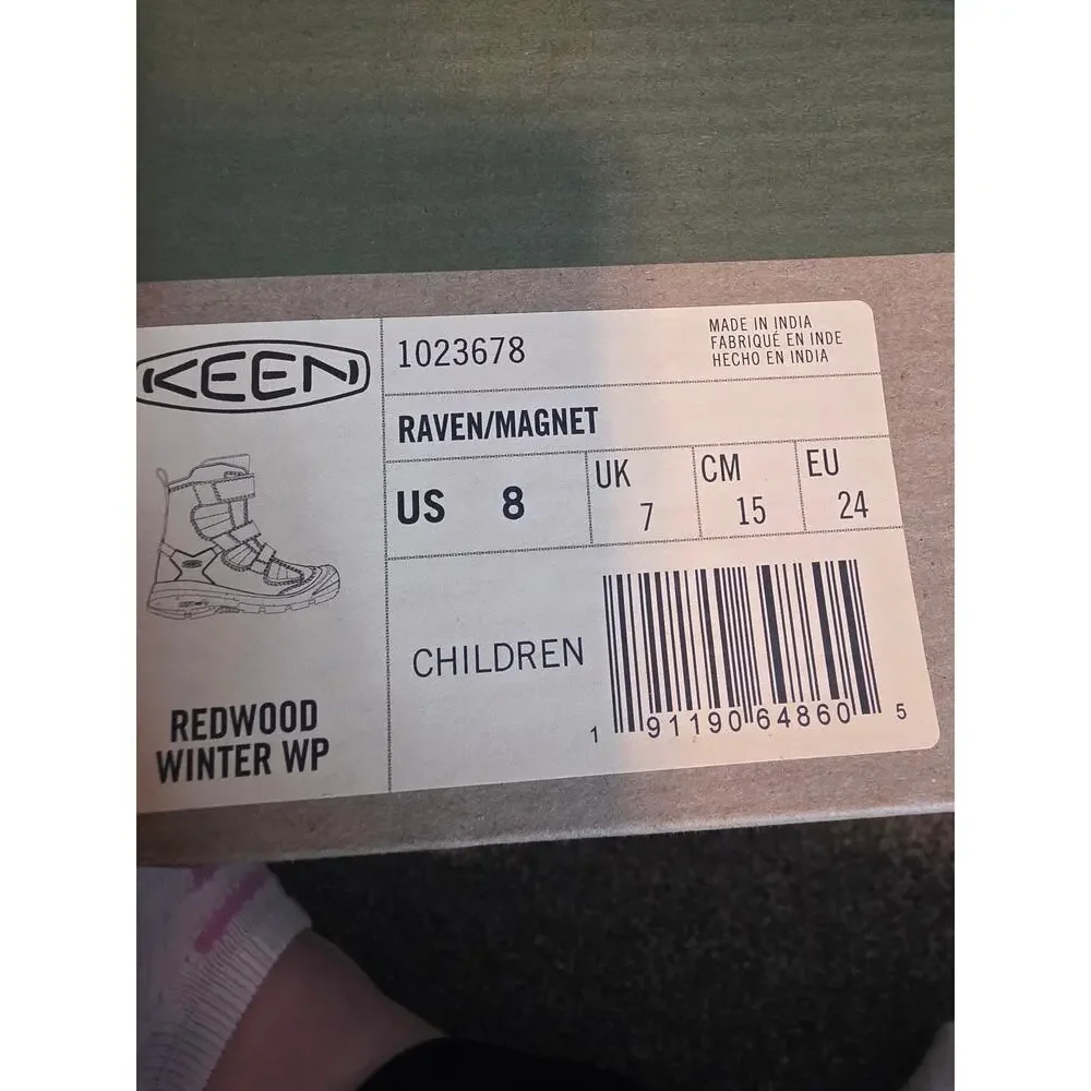 Keen  Redwood  Winter Raven Magnet Little Boys Boots, New in Box, Size 8